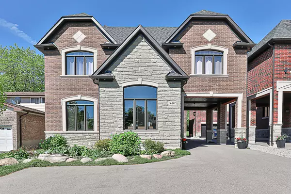 Pickering, ON L1W 2M7,540 Oakwood DR