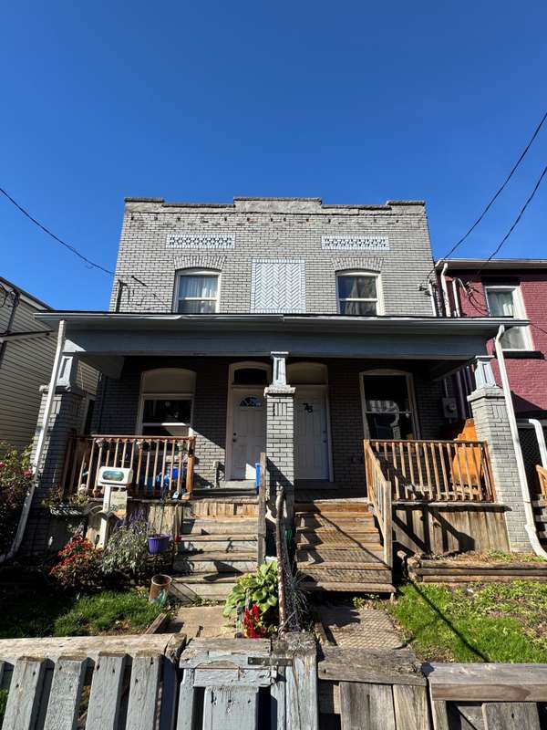 Hamilton, ON L8R 1M6,73 Cathcart ST