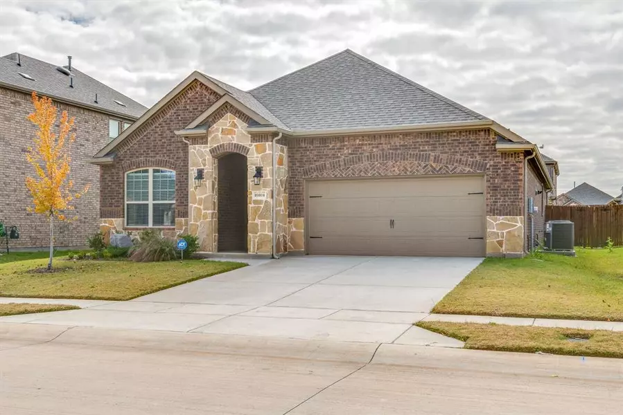 10804 Table Bluff Street, Aubrey, TX 76227