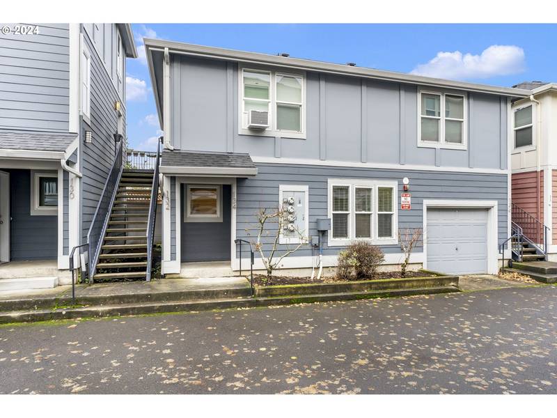 134 SE 119TH AVE #4, Portland, OR 97216