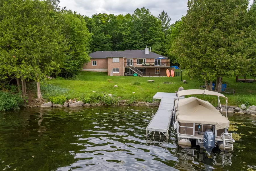 3033 Freeburn LN, Smith-ennismore-lakefield, ON K0L 2H0