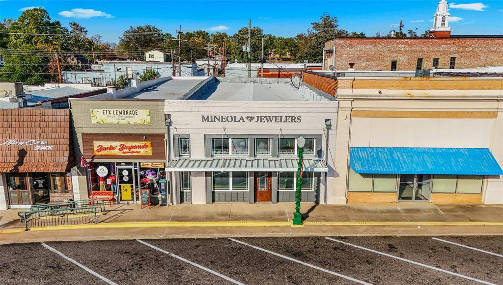 Mineola, TX 75773,106 W Broad Street