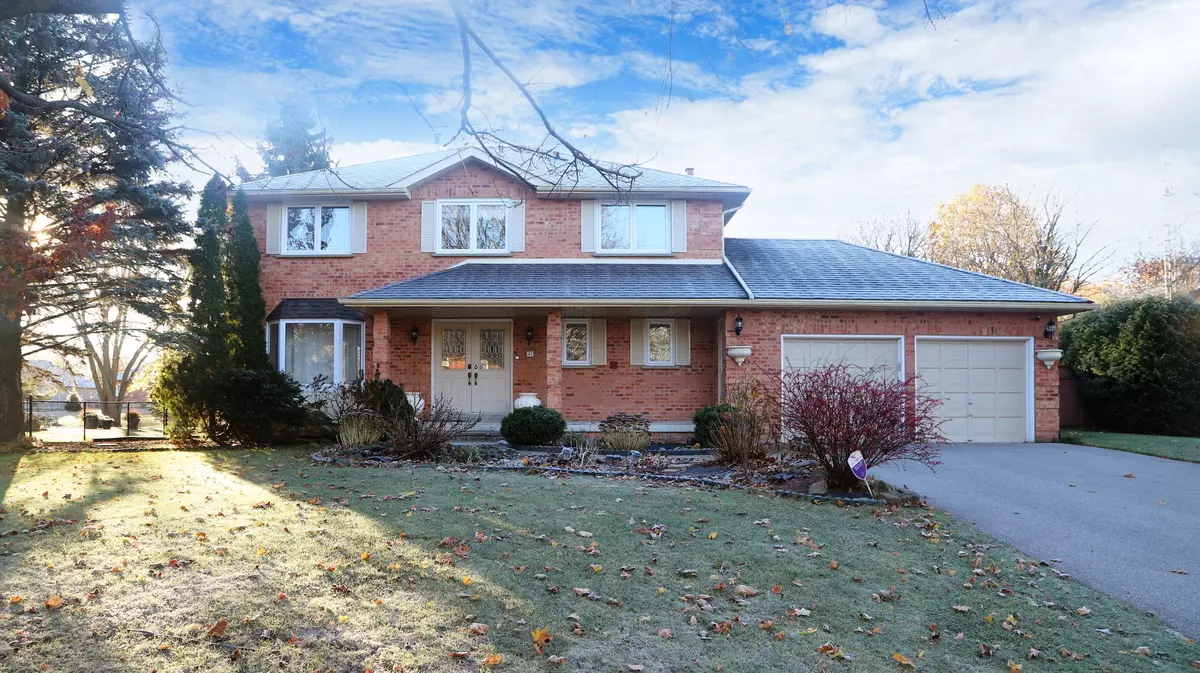 East Gwillimbury, ON L0G 1V0,47 Parnham CRES