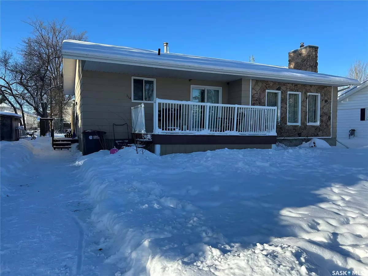 Wapella, SK S0G 4Z0,314 5th AVENUE N