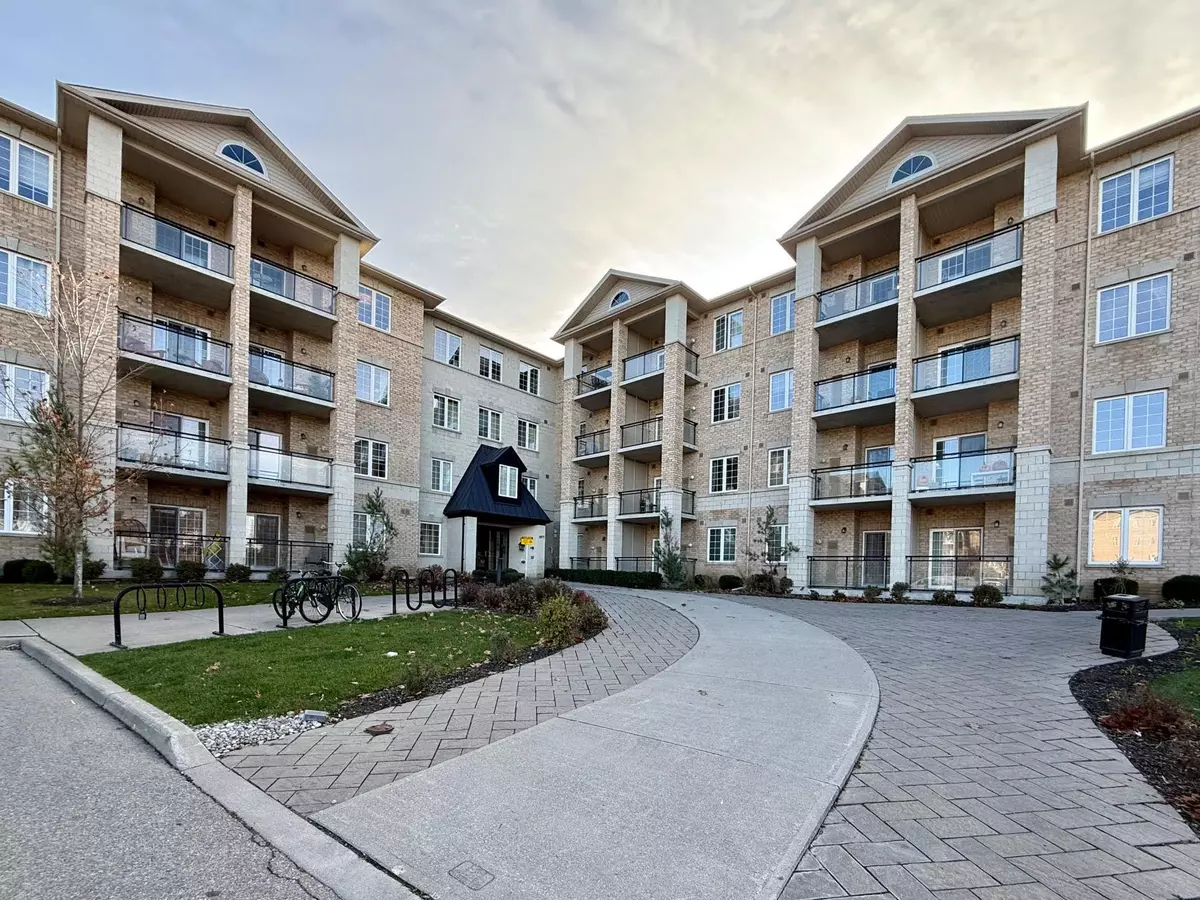 Guelph, ON N1G 0E3,1077 Gordon ST #315