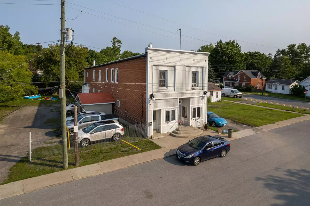 Deseronto, ON K0K 1X0,329 Edmon ST