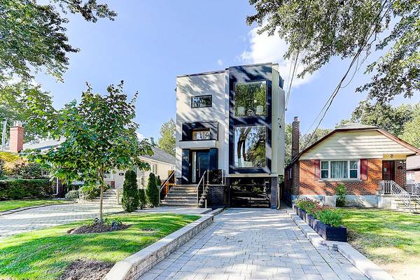 22 Carmichael AVE, Toronto C04, ON M5M 2W6