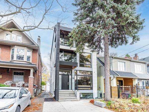 19 Devon RD, Toronto E02, ON M4E 2J7