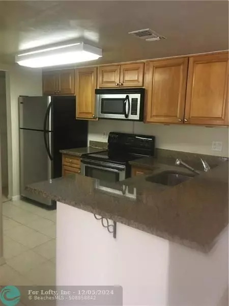 Plantation, FL 33324,10773 Cleary Blvd  #307