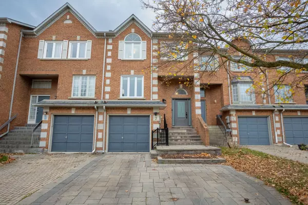 7 Royal Manor CRES, Richmond Hill, ON L4B 3N5