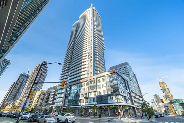 4065 Confederation Pkwy #802, Mississauga, ON L5B 0L4