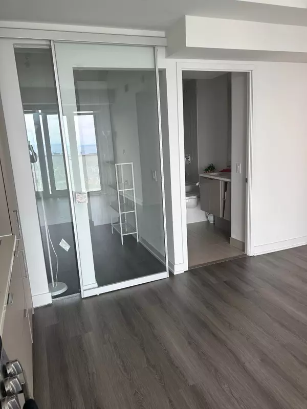 Mississauga, ON L5B 0M4,3883 Quartz RD #5406