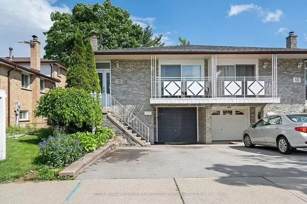 15 Nancy McCredie DR #Upper, Brampton, ON L6X 2N4