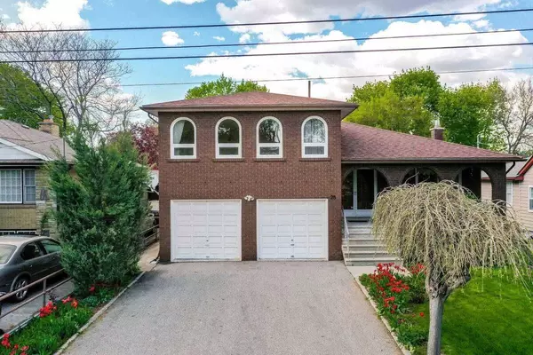 28 Barker AVE, Toronto W10, ON M9V 1E5