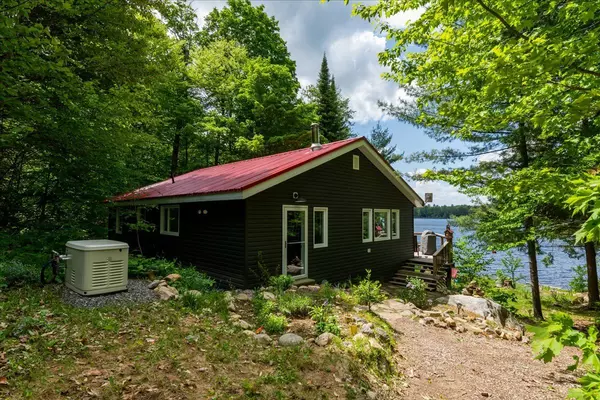 Bracebridge, ON P1L 1X3,1123 Whispering Pines TRL