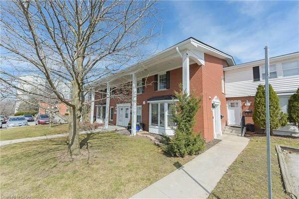 66 ARBOUR GLEN CRES, London, ON N5Y 1Z9