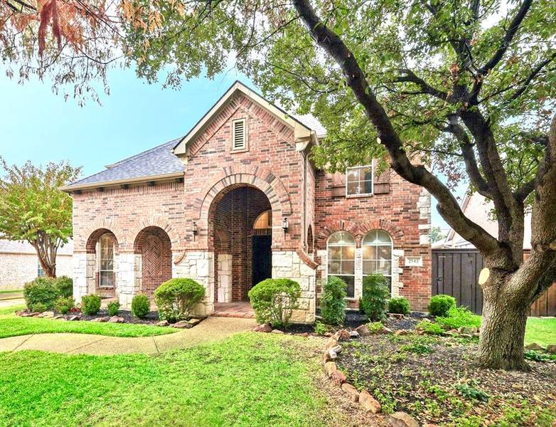 2543 Sir Tristram Lane, Lewisville, TX 75056