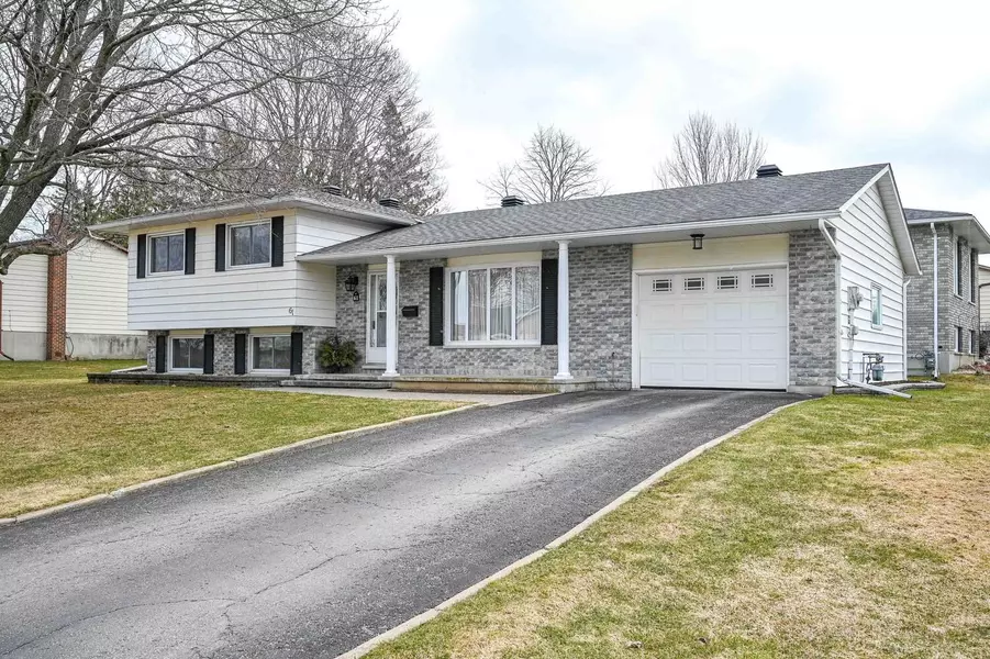 61 Colonel By CRES, Lanark, ON K7A 5B9