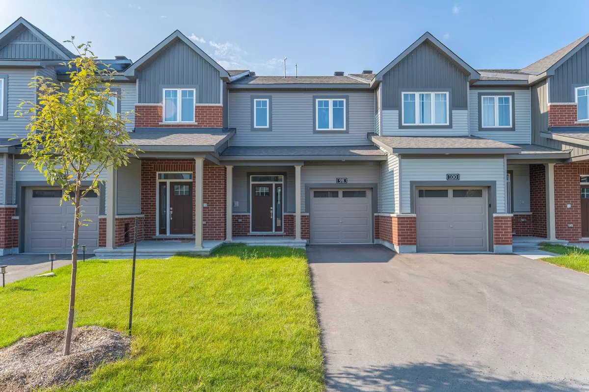 Kanata, ON K2W 0K8,98 OSLER ST