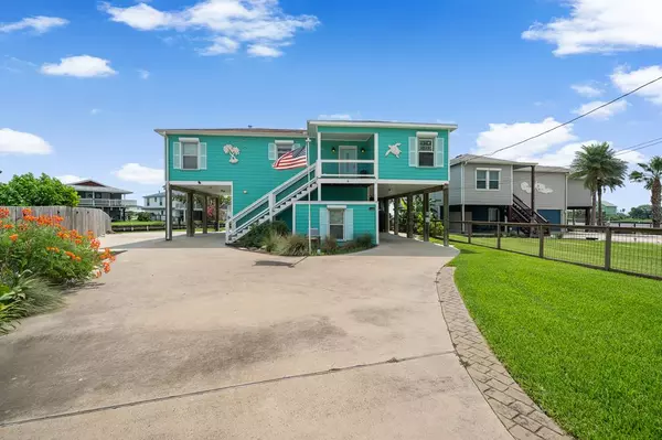 6 Oyster,  Rockport,  TX 78382