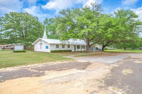 1500 N Spring Street, Grand Saline, TX 75140