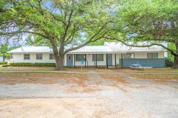 Grand Saline, TX 75140,1500 N Spring Street