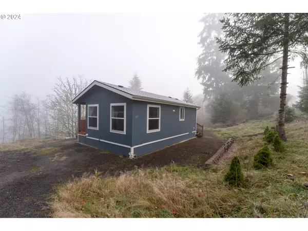 250 HOLCOMB SPUR RD, Kelso, WA 98626