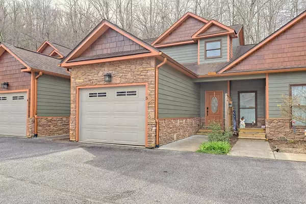 130 Emory Circle #5, Blairsville, GA 30512