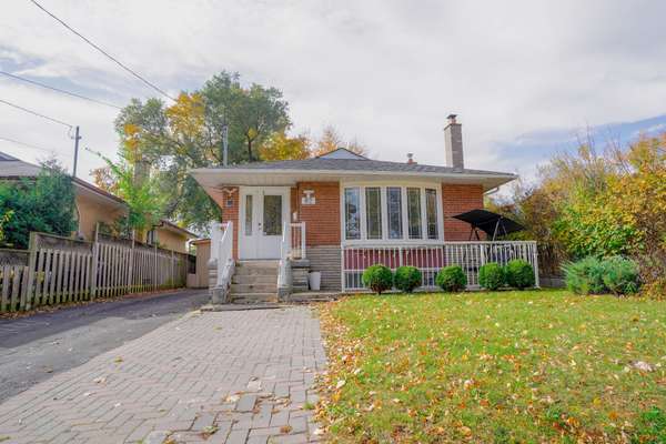 82 Sedgemount DR, Toronto E09, ON M1H 1X6