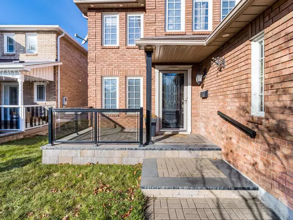 Ajax, ON L1T 3R7,61 Keeble CRES