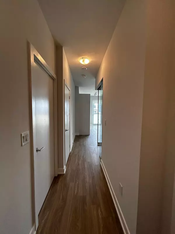 Mississauga, ON L5B 3M8,4130 Parkside Village DR #2509