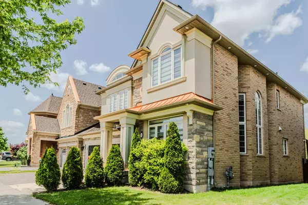 Oakville, ON L6M 0P6,3121 Trailside DR