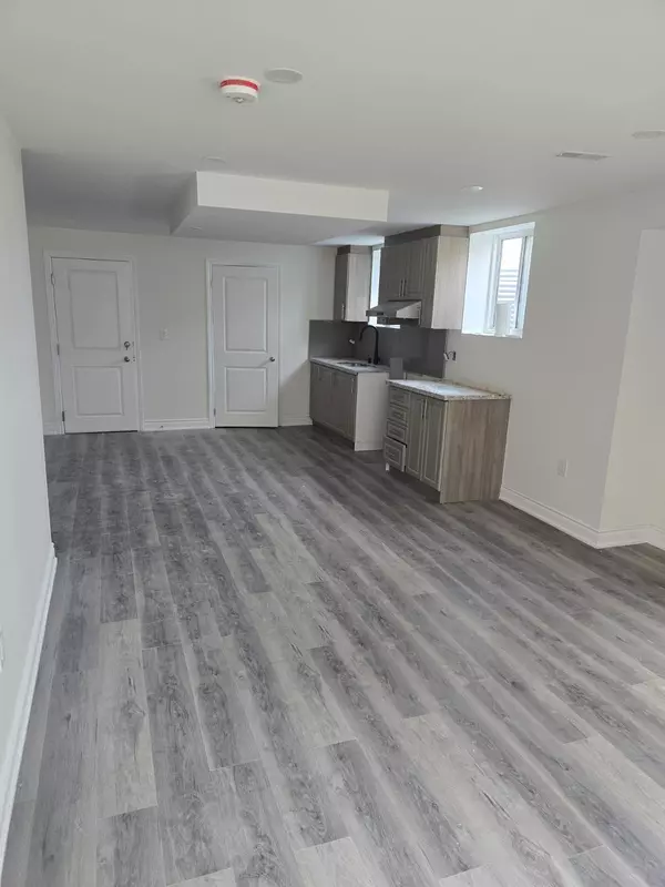 6651 Rothschild TRL, Mississauga, ON L5W 0A7