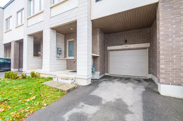 Oakville, ON L6H 0N9,3165 Mintwood CIR