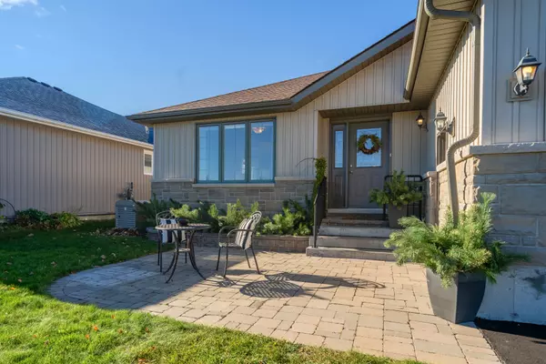 Prince Edward County, ON K0K 3L0,82 Dorchester DR