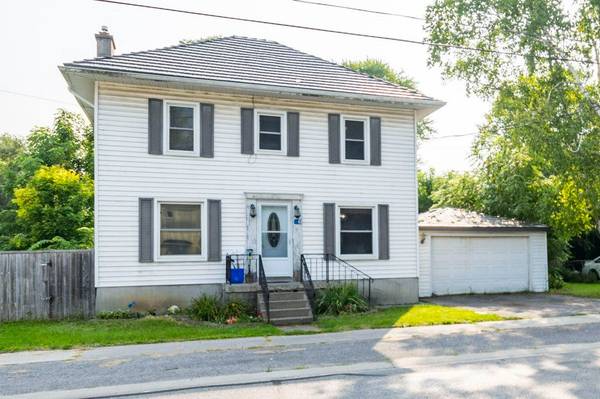 48 North Trent ST, Quinte West, ON K0K 2C0