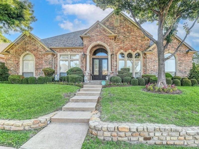 8200 Edgemont Court, North Richland Hills, TX 76182