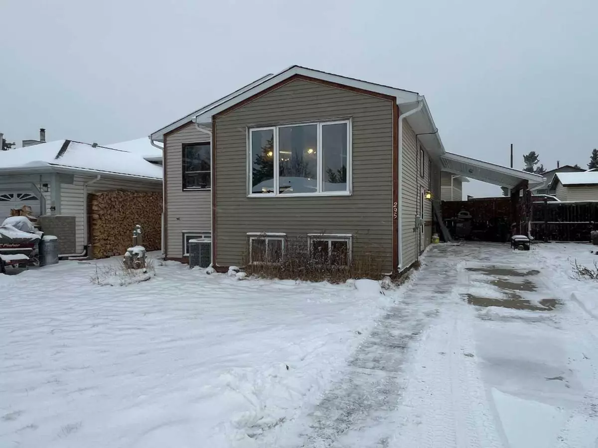 Hinton, AB T7V1l3,295 Collinge RD