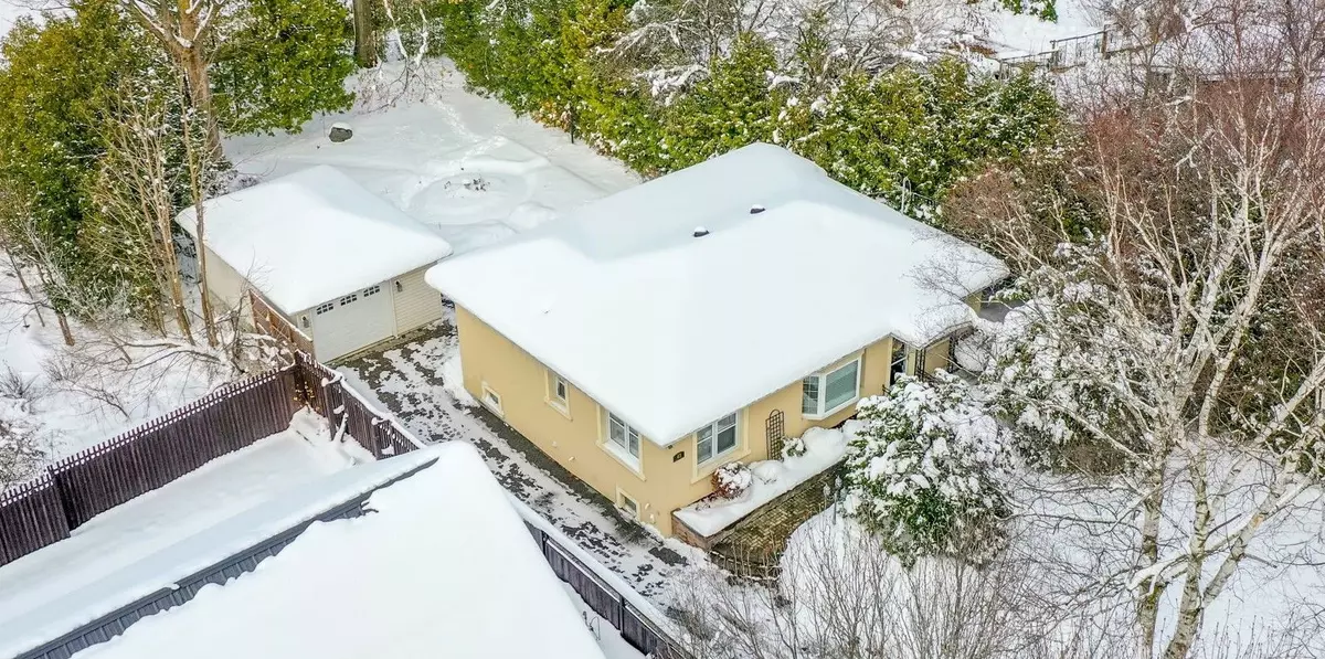 Penetanguishene, ON L9M 1B1,43 Robert ST E