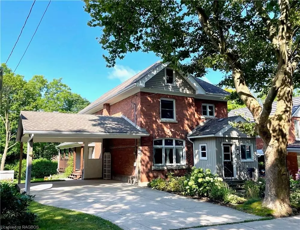 Owen Sound, ON N4K 2R6,734 5TH AVE E