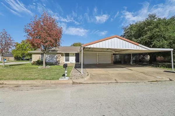 Alvarado, TX 76009,101 Lorie Street