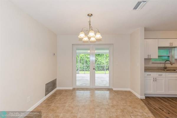 Cooper City, FL 33328,9424 SW 50th Ct