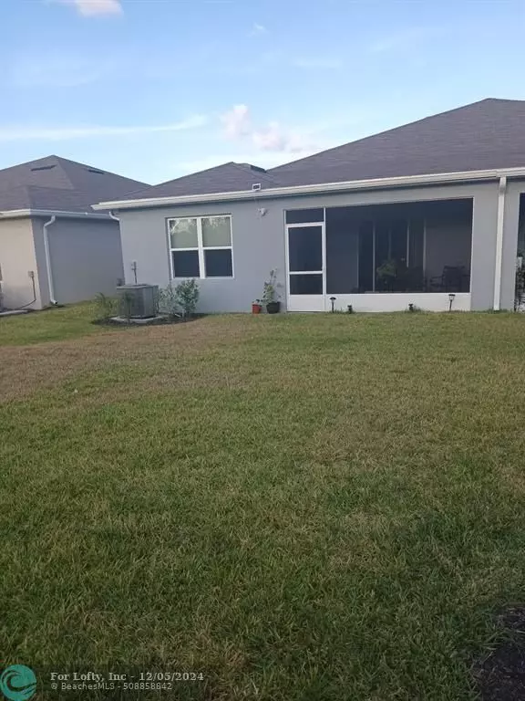 Fort Pierce, FL 34981,327 raspberry road