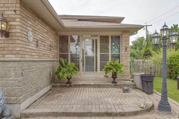 Innisfil, ON L0L 1C0,1104 Alfred ST