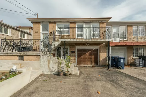 84 LASKAY CRES, Toronto W05, ON M3N 1P3