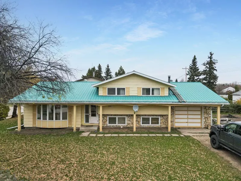 308 4th Avenue, Kinuso, AB T0G 1K0