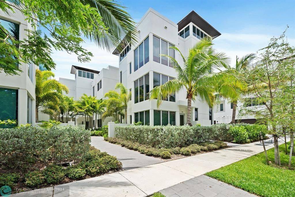 Lauderdale By The Sea, FL 33308,244 Garden Ct  #244