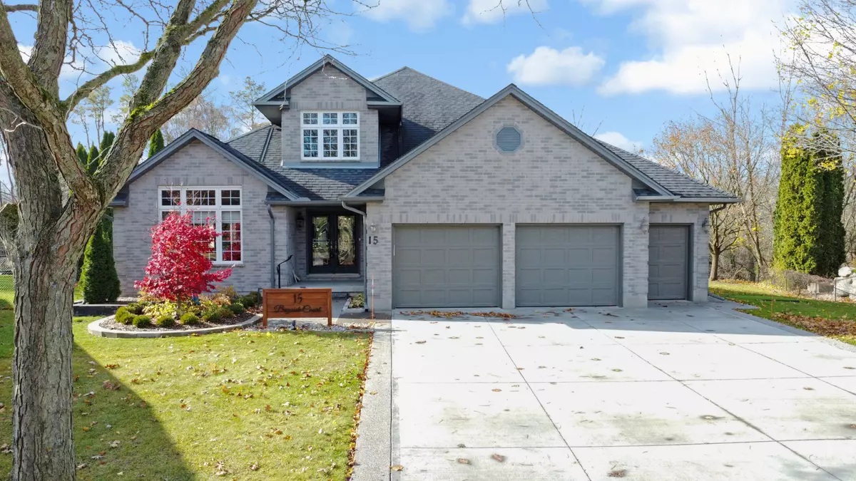 London, ON N5Y 5M6,15 Bayside CT W