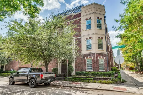 2419 Worthington, Dallas, TX 75204