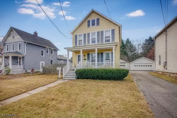 10 Pine St, Newton Town, NJ 07860